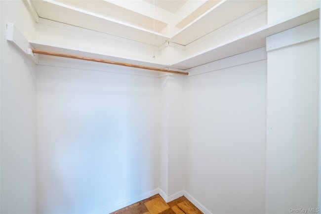 Building Photo - 125 Lake St