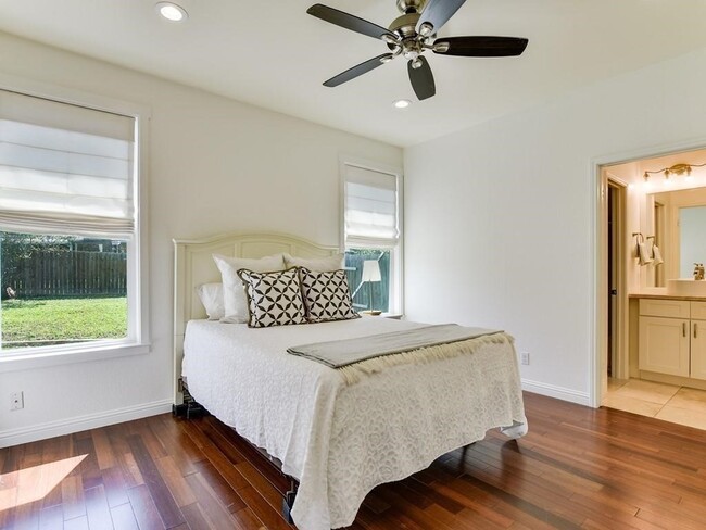 Building Photo - 509 Purple Sage Dr