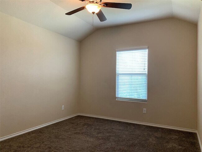 Building Photo - 6353 Eagle Lake Ct