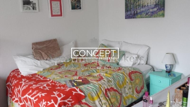 Building Photo - 26 Union St