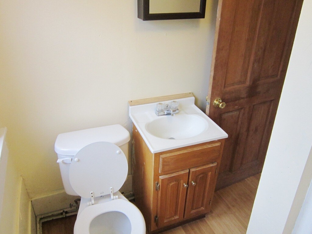 Building Photo - 119 Prospect St