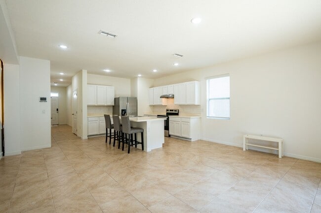 Building Photo - 1248 Yellow Finch Dr