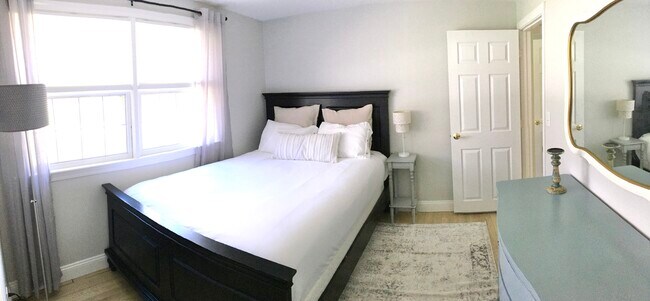 Building Photo - 114 Portside Cir