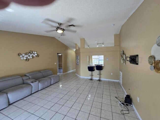 Building Photo - 3511 Majesty Loop