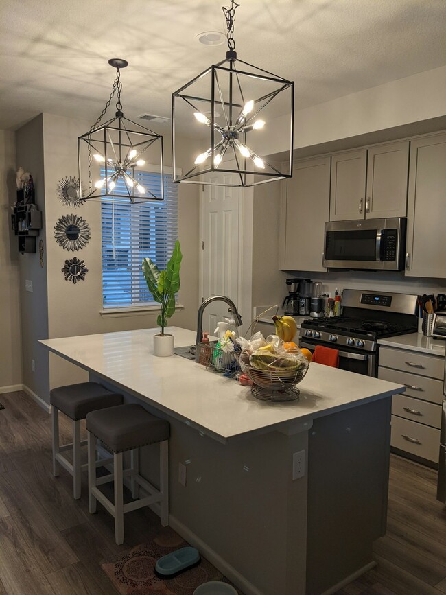 Building Photo - 23613 E 5th Dr