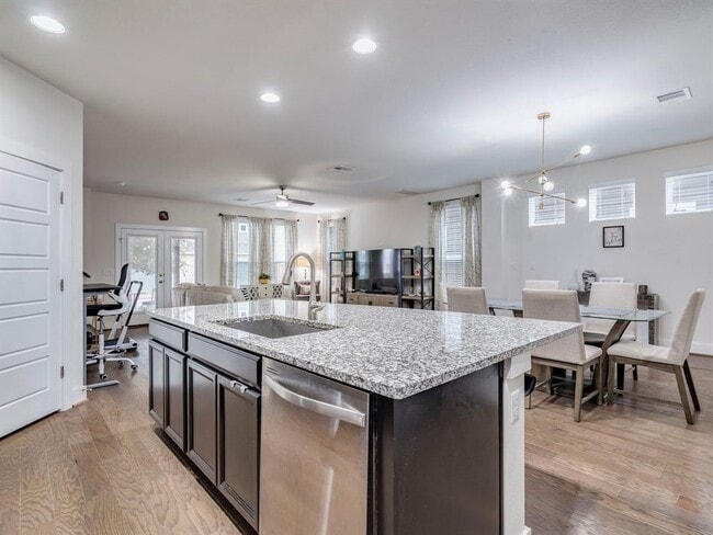 Building Photo - 7408 Merrick Ln