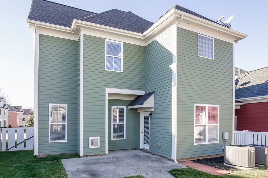 Building Photo - 9819 Grier Springs Ln