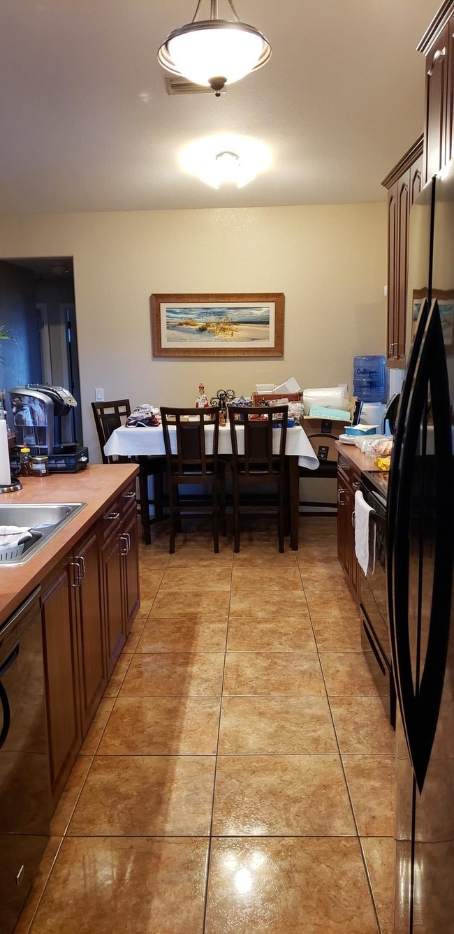 Building Photo - 2619 NW 1st St