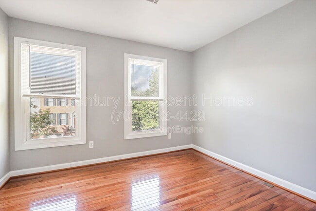 Building Photo - 20964 Promontory Square