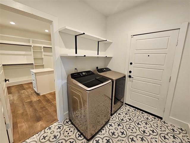 Building Photo - 2374 Southwood Dr