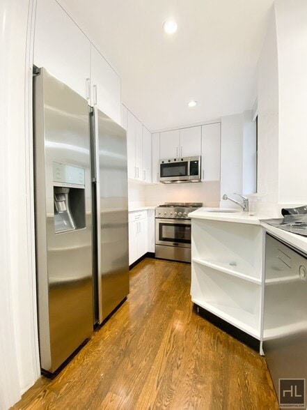 Building Photo - WEST 58 STREET