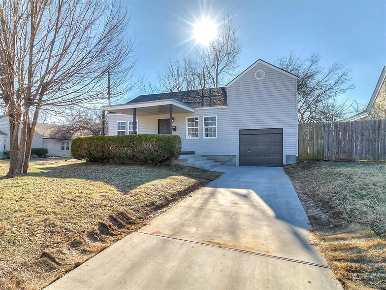 Front of house - 2200 NW 33rd St