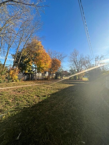 Building Photo - 1735 N 13th St