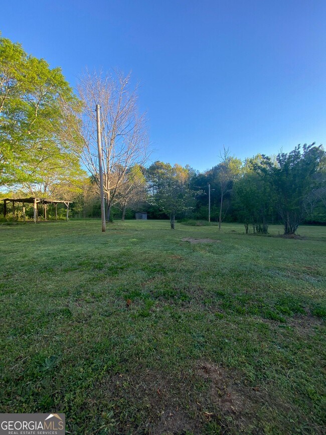 Building Photo - 95 Fairground Rd