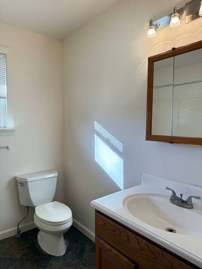 Building Photo - 110-112 Fridy St.