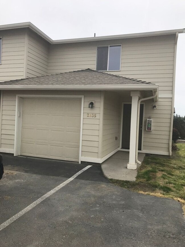Building Photo - Townhome in NW Redmond in Fairhaven Vista