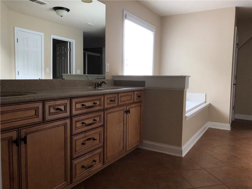 Building Photo - 3449 Rosecliff Trace NE