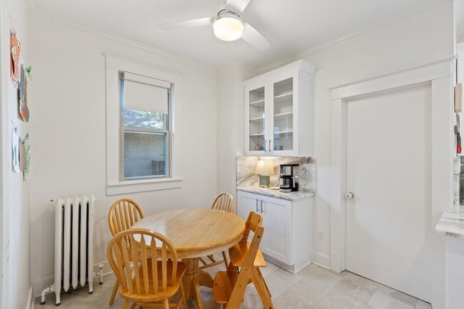 Building Photo - 1621 Linden Ave