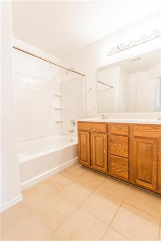 Building Photo - 10371 Darkwood Dr
