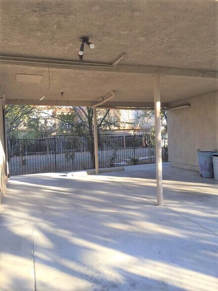 Building Photo - 1113 Circle City Dr