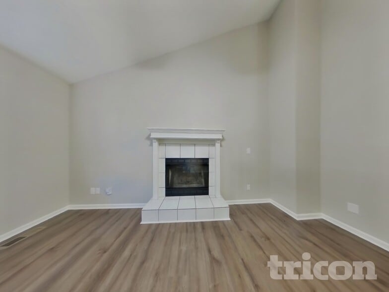Building Photo - 8835 NE 73rd Ct