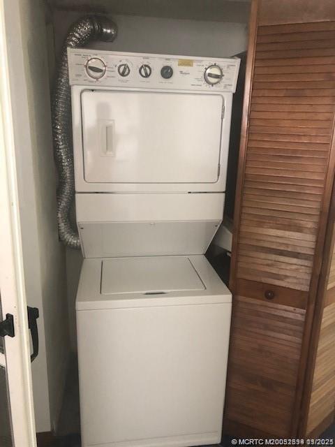 Building Photo - 1290 SE Parkview Pl