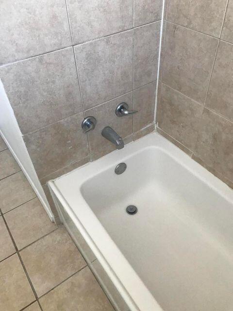 Building Photo - 209 San Saba Rd