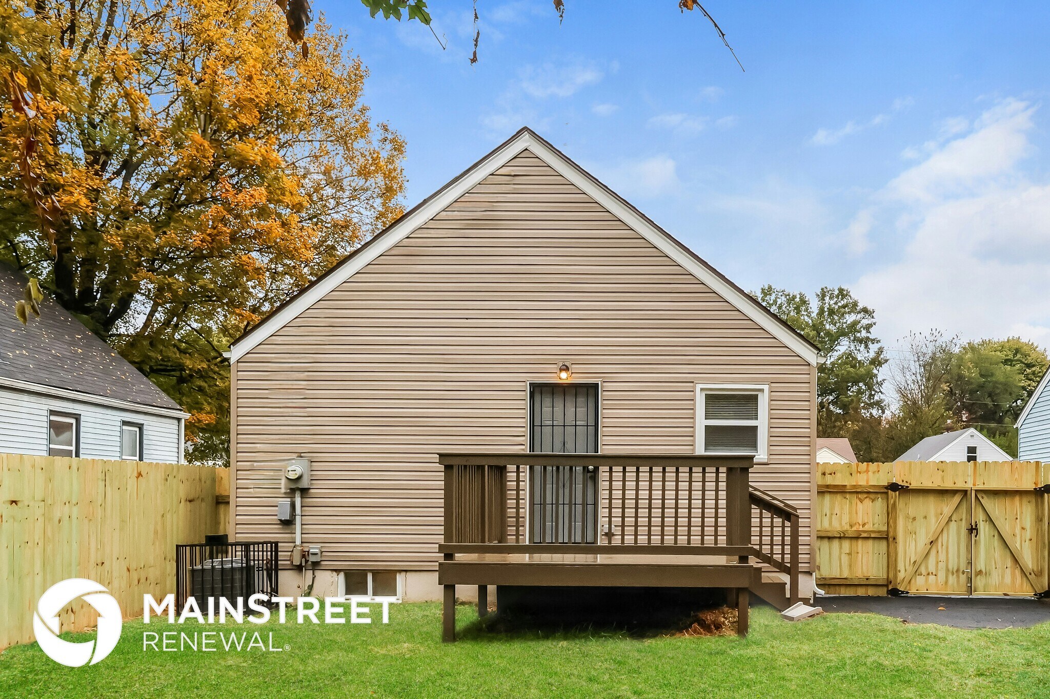 Building Photo - 2900 Wyandotte Ave