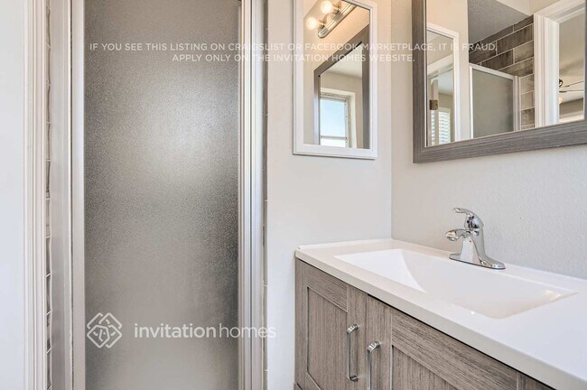 Building Photo - 7530 Rosewood Dr