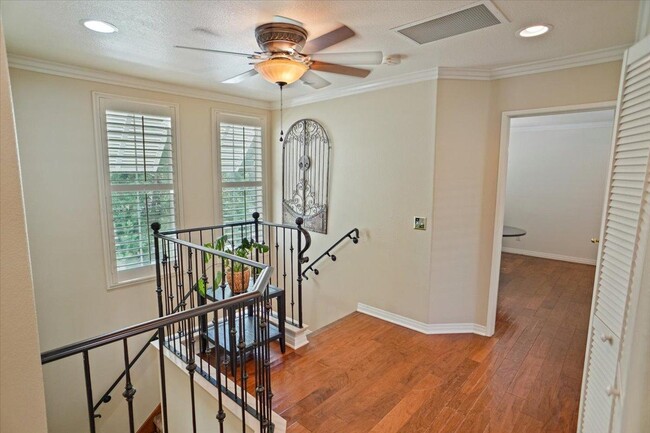 Building Photo - 28324 Medlar Dr