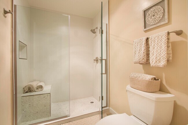 Building Photo - 40080 Via Buena Vista