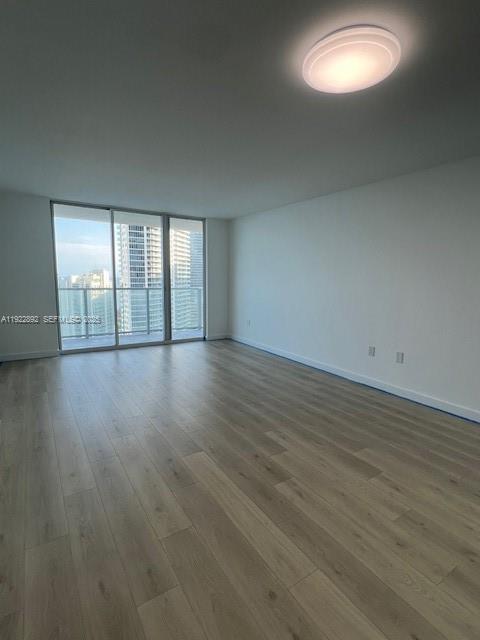 Building Photo - 1155 Brickell Bay Dr
