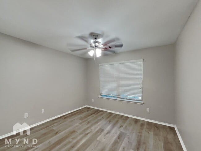 Building Photo - 2614 Ski Lodge Dr
