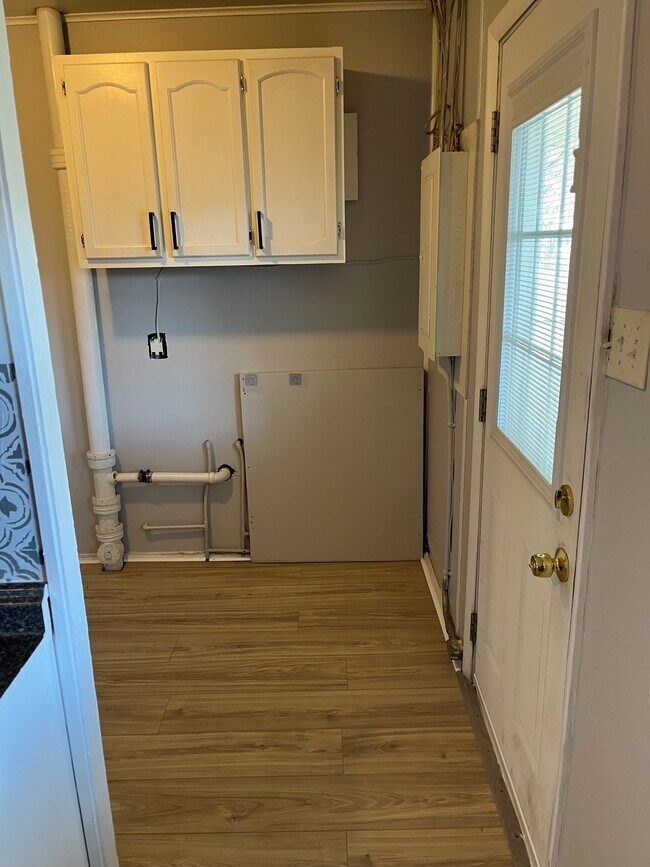 Building Photo - 1317 Washington Ave