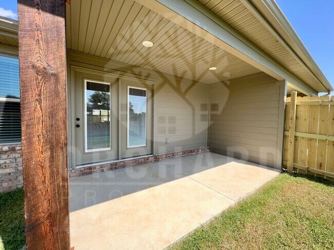 Building Photo - Tontitown | Dalton Plan- 3 Bed/ 2 Bath w/ ...