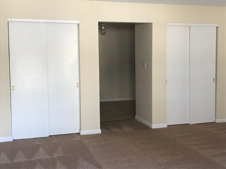 Building Photo - 424 Aylesford Pl