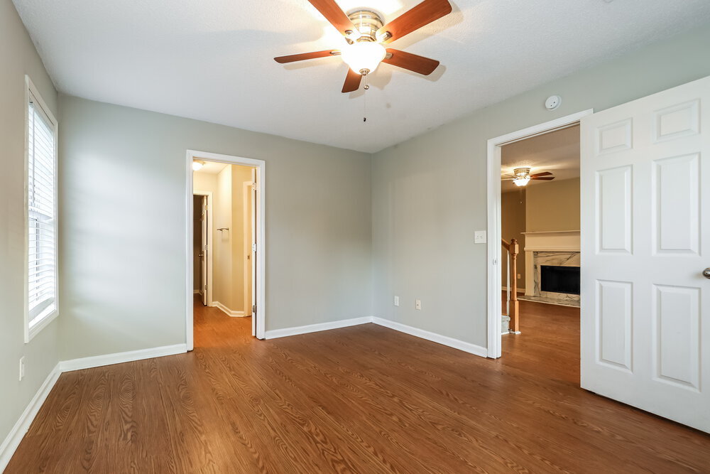 Building Photo - 11081 Knotty Pine Pl