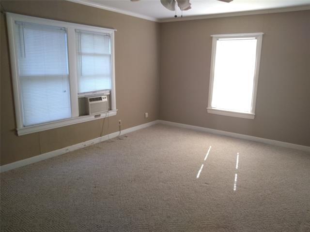 Building Photo - 742 Mulberry St