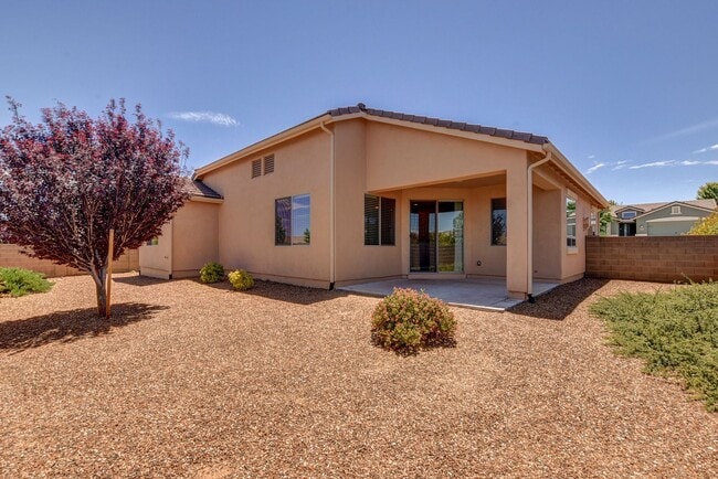 Building Photo - Beautiful home in Prescott