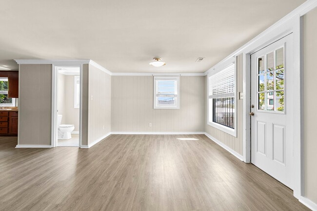 Building Photo - 4440 Spruill Ave