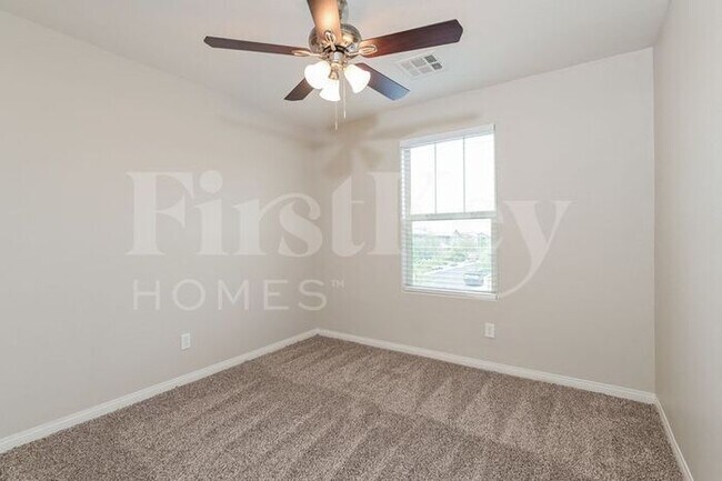 Building Photo - 153 Volti Subito Way