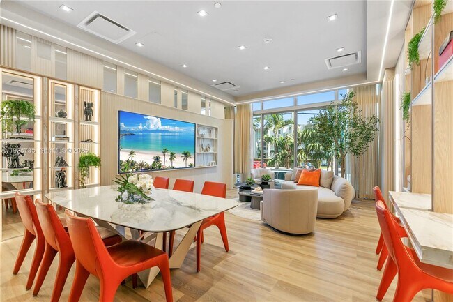 Building Photo - 9940 W Bay Harbor Dr