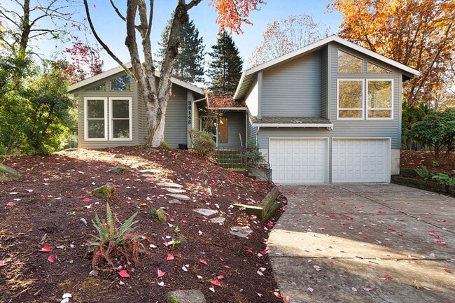 Primary Photo - Spacious Home ! Huge living room, 2nd family room, kitchen nook and extra room off kitchen. Large...