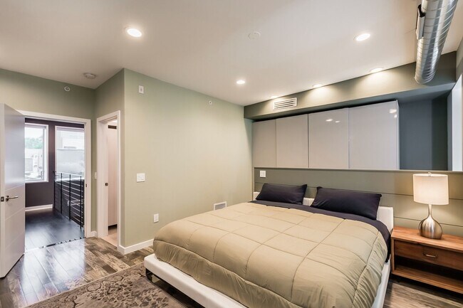 Building Photo - 331 South St