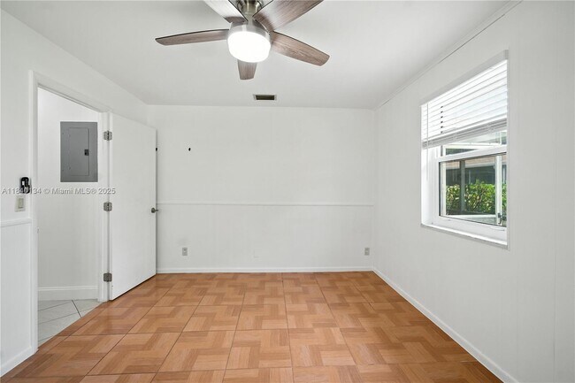 Building Photo - 8041 SW 20th Pl