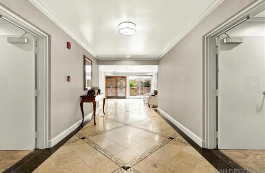 Building Photo - 1562 Camino Del Mar