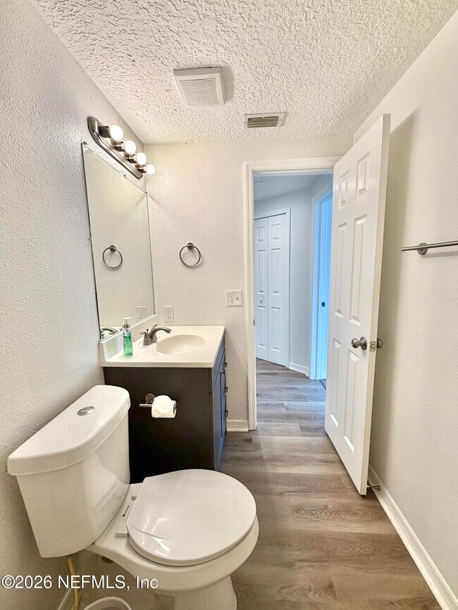 Building Photo - 8264 Devoe St