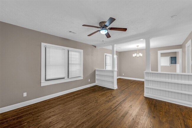 Building Photo - 1525 25th St