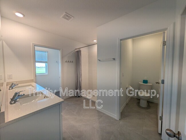 Building Photo - 10607 Quail Grv Wy