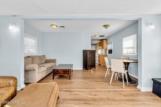 Building Photo - 549 Brielle Rd